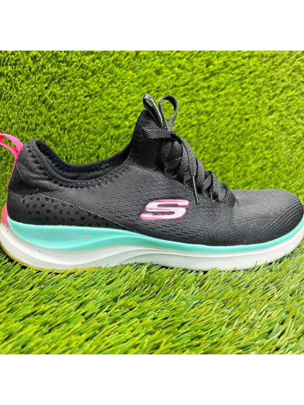 Skechers Ultra Groove Quick Advantage Womens Size 8 Black Running Shoes Sneakers